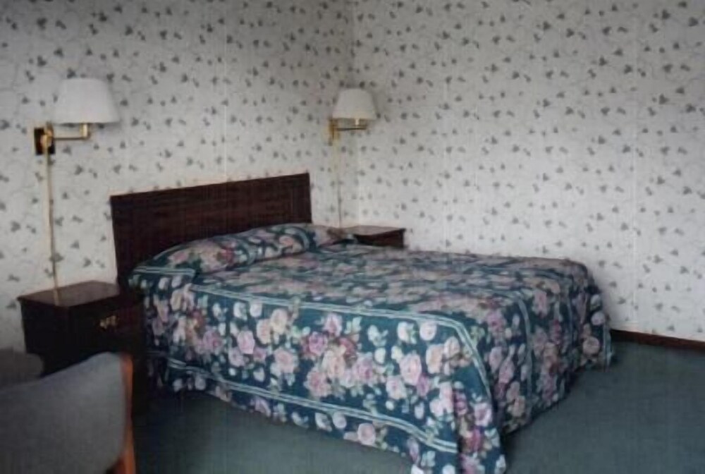 Indianhead Motel — hotel in Chippewa Falls