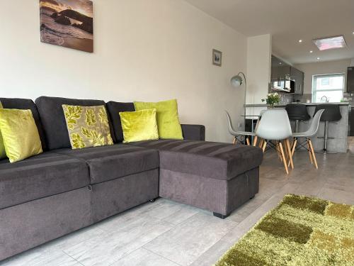 Chapel Terrace 2 Bedrooms Sleeps 4 — 4-Star Luxury Hotel in Cleator Moor, United Kingdom