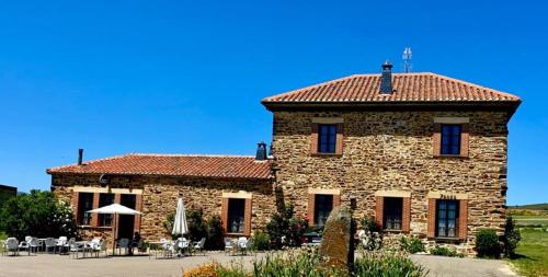 Hotel Rural Molino del Arriero pet-friendly hotel Luyego