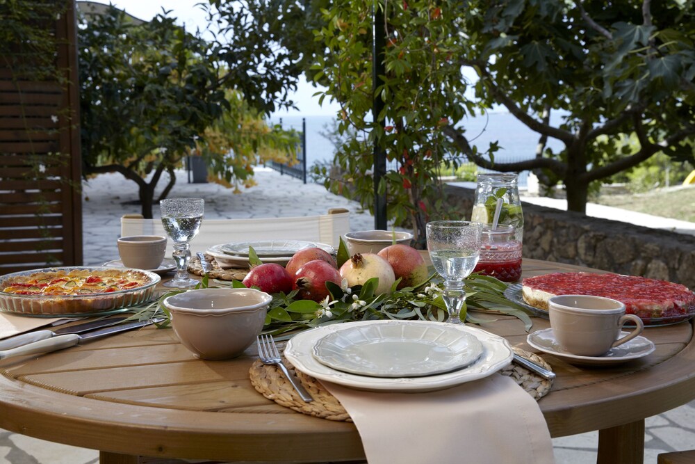 Avra Private Suites — 4-Star Luxury Hotel in Kefalonia, Greece