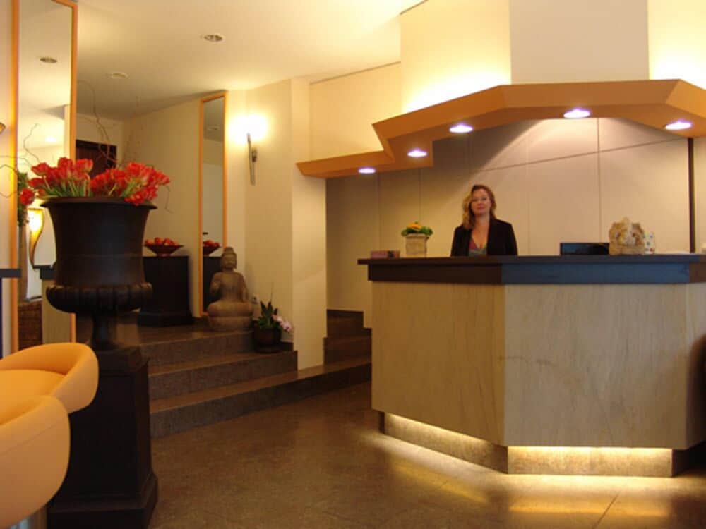 Hotel Cascade Superior — Duesseldorf — photo 2