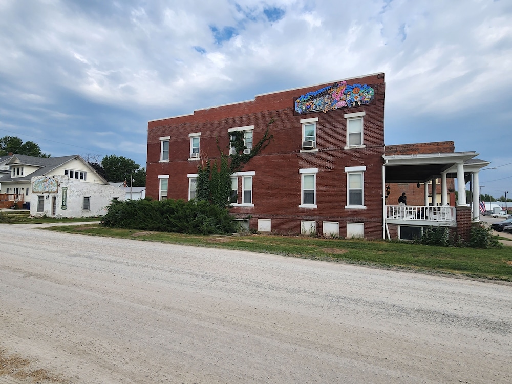 Inn of the Six Toed Cat - photo 45