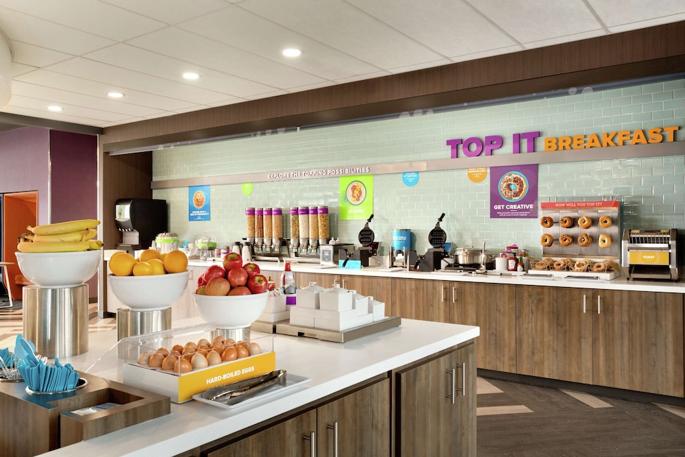 Tru by Hilton St. Charles St. Louis MO - photo 26