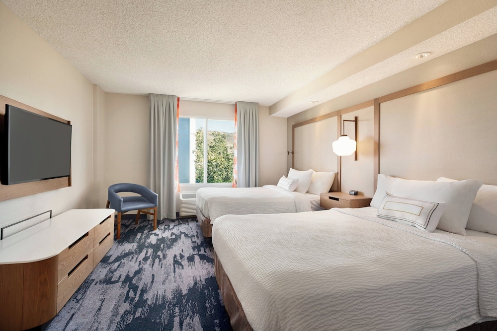 Fairfield Inn & Suites by Marriott Reno Sparks - photo 12