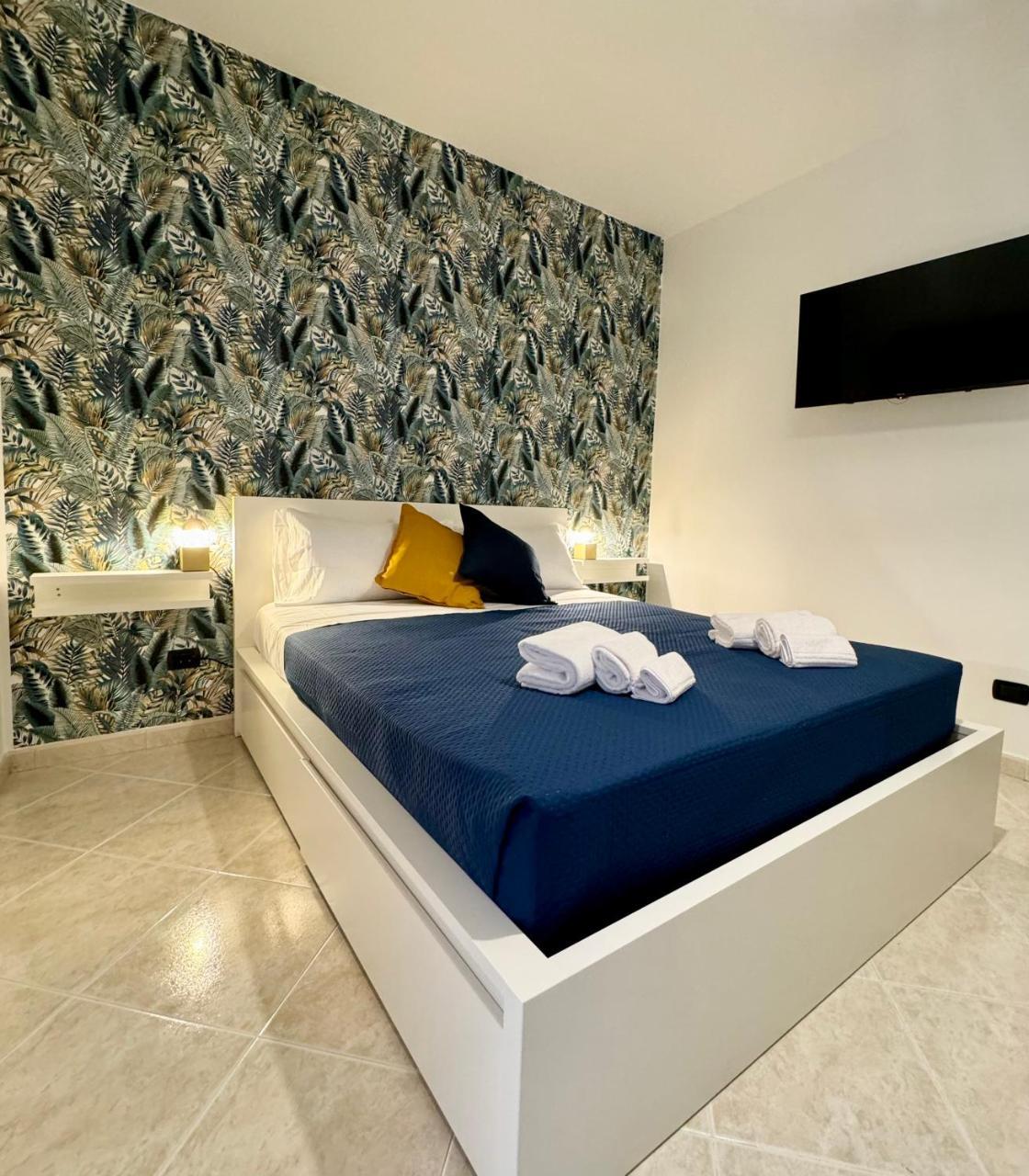 Deca Home — 4-Star Luxury Hotel in Bari, Italy