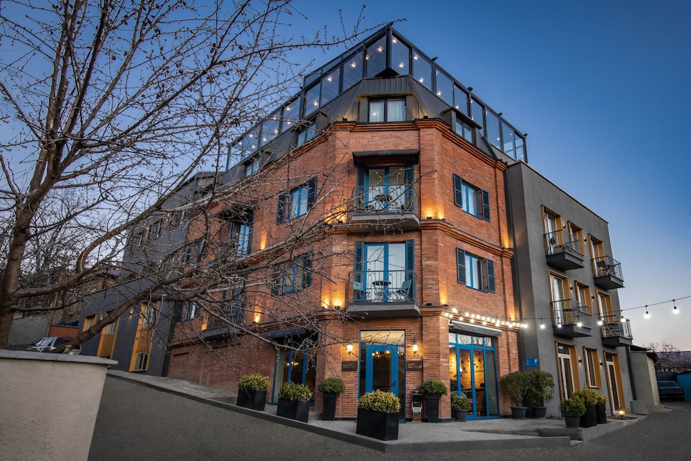 Hotel Address 9D - carbon neutral hotel in Tbilisi