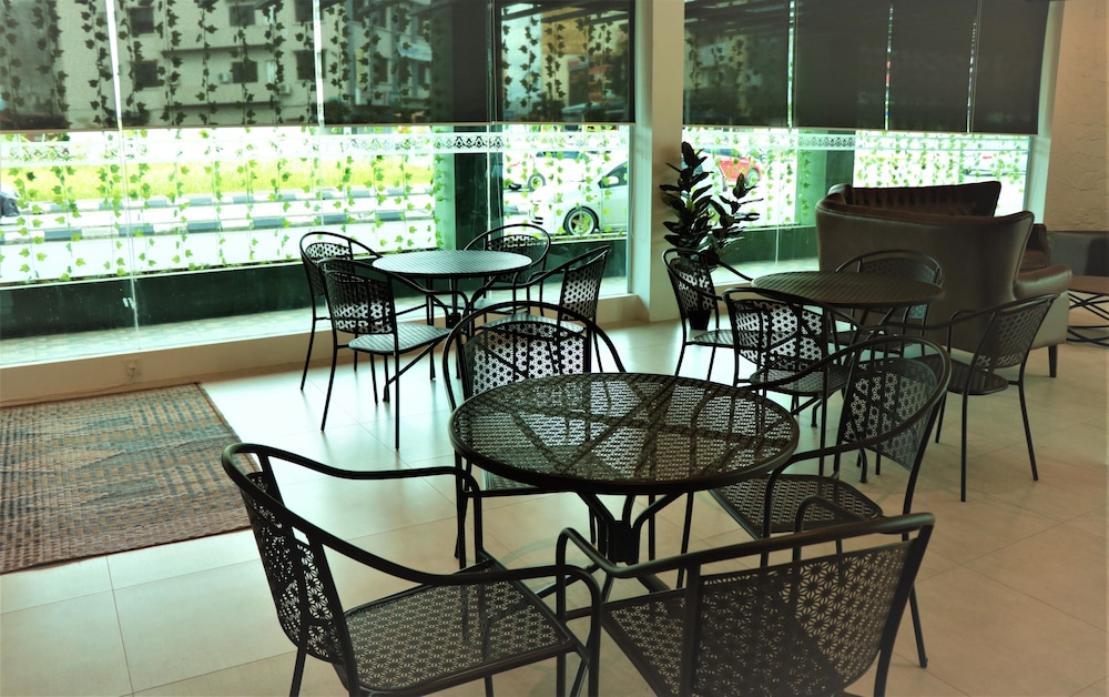 Hotel Longhouse — Kuching — photo 4