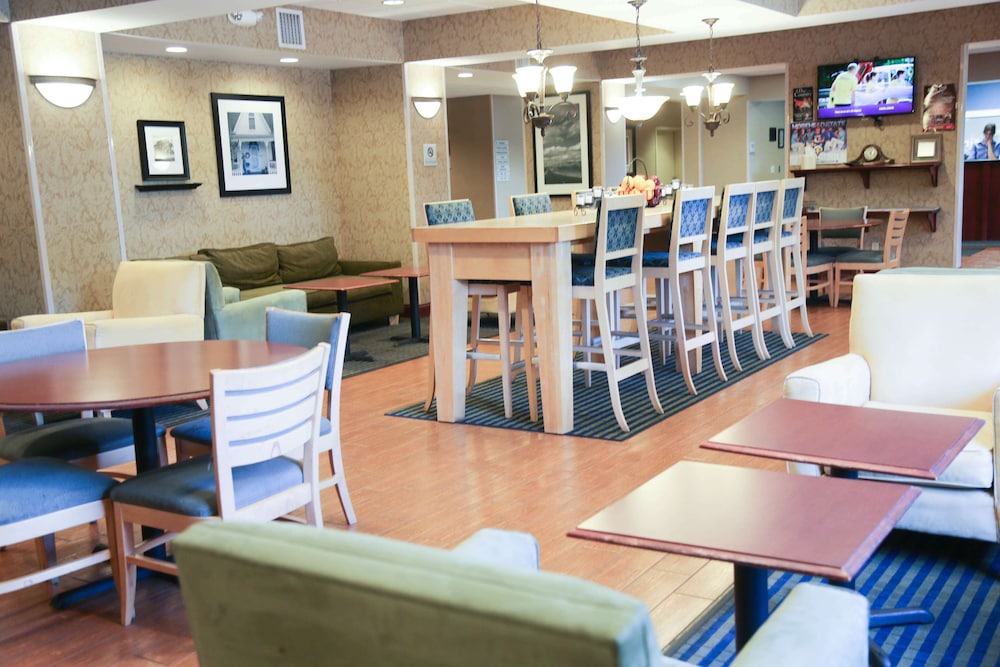 Hampton Inn Morehead - photo 37