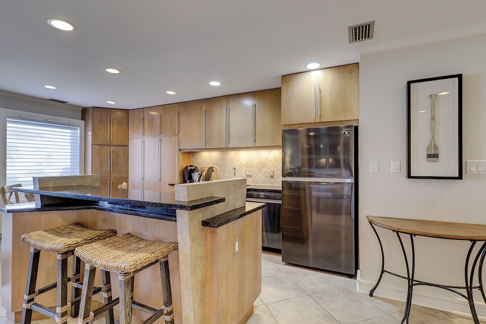 939 Cutter Court at The Sea Pines Resort - photo 6