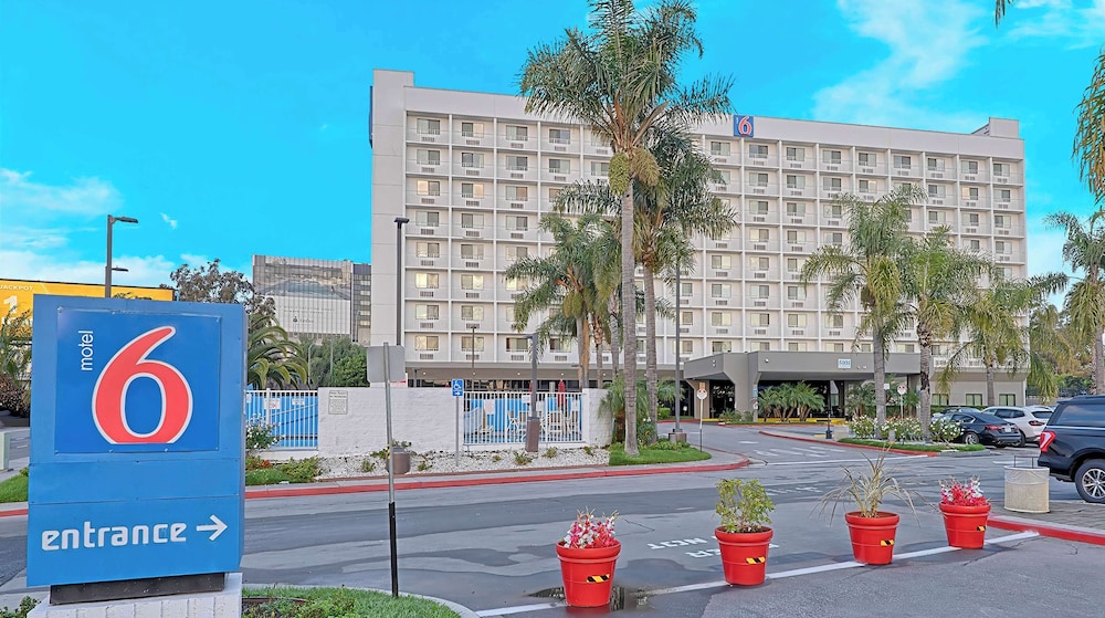 Studio 6 Suites Los Angeles CA Los Angeles LAX - featured photo