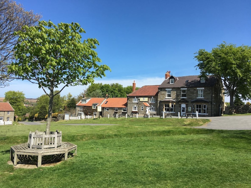 The Fox and Hounds — hotel in Whitby