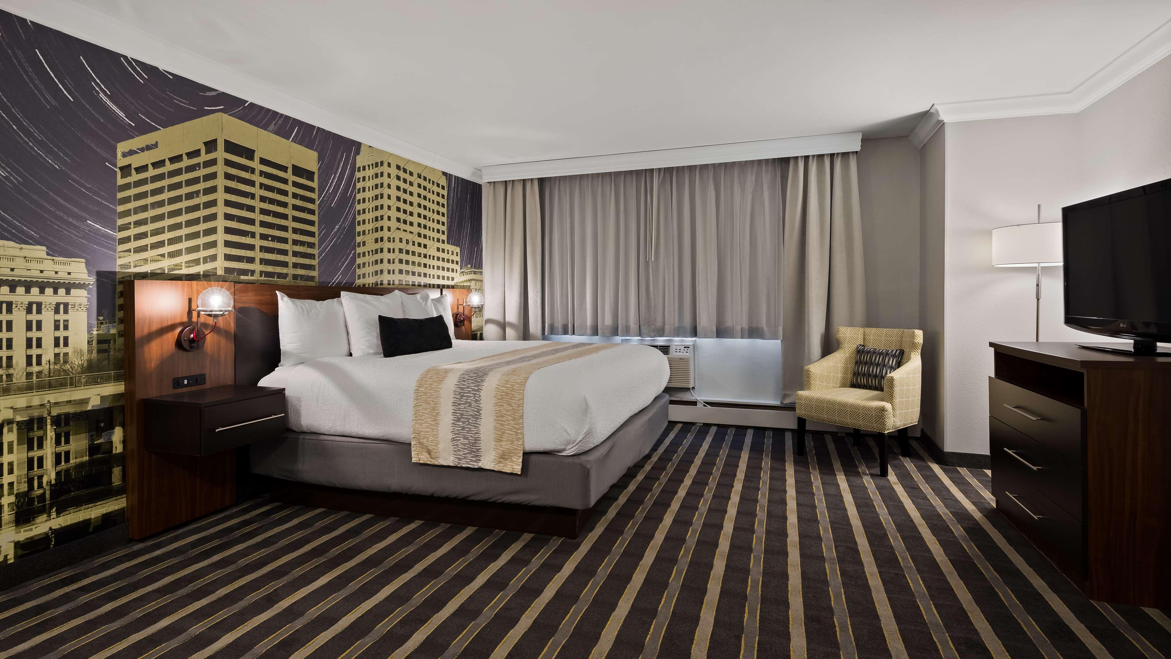 Best Western Plus Milwaukee West in Milwaukee, United States