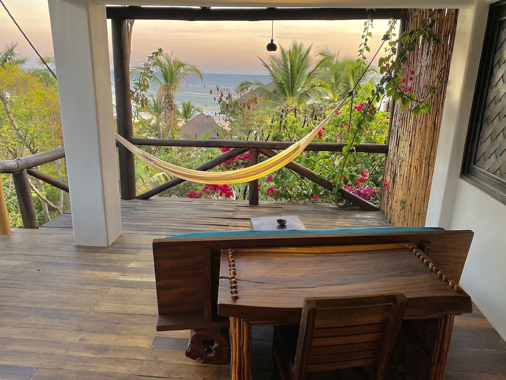 El Alquimista Yoga Spa in San Pedro Pochutla, Mexico