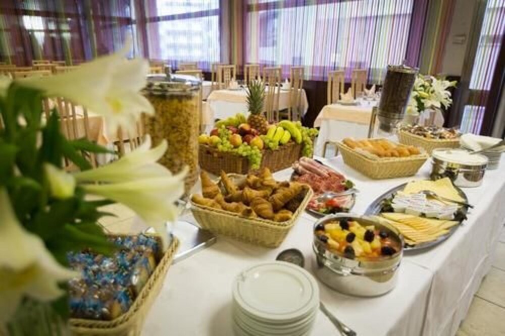 Hôtel Albion in Lourdes, France