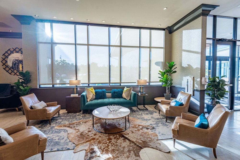 Hilton Promenade at Branson Landing - photo 4