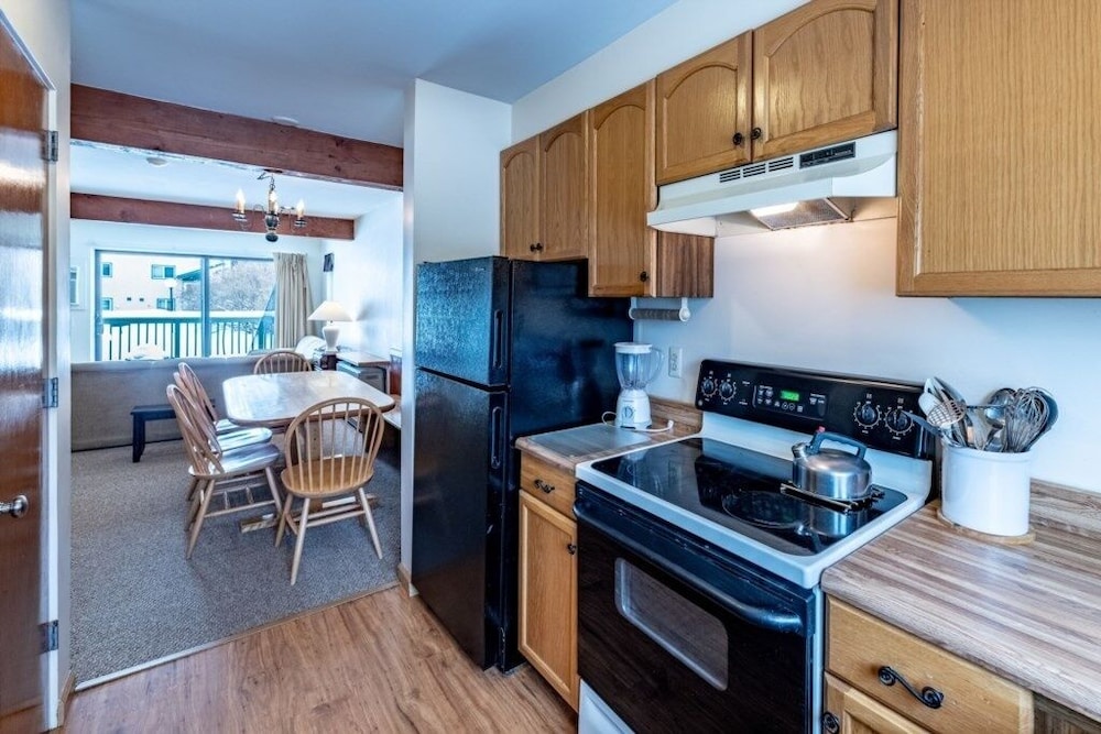 4br Private Townhouse At Smugglers' Notch Resort 4 Bedroom Condo - photo 13