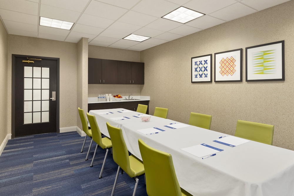 Holiday Inn Express Hotel & Suites Fort Myers East The Forum by IHG - photo 33