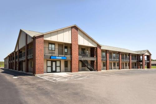 Travelodge by Wyndham Wellington KS - photo 19