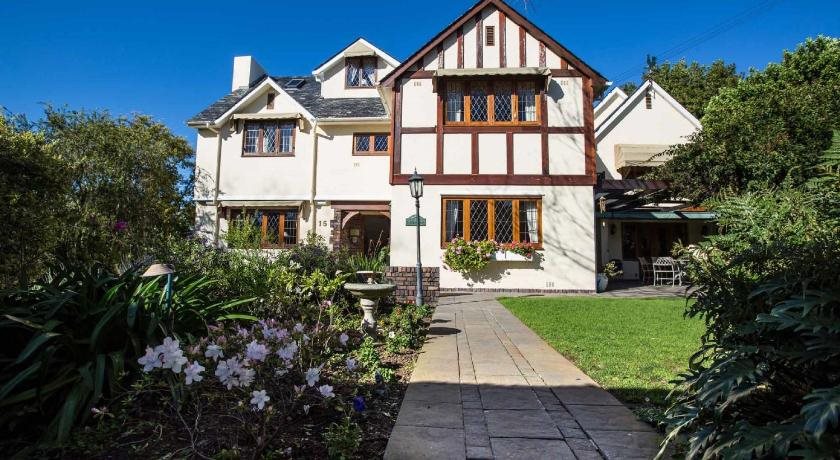 Knightsbury Guest House