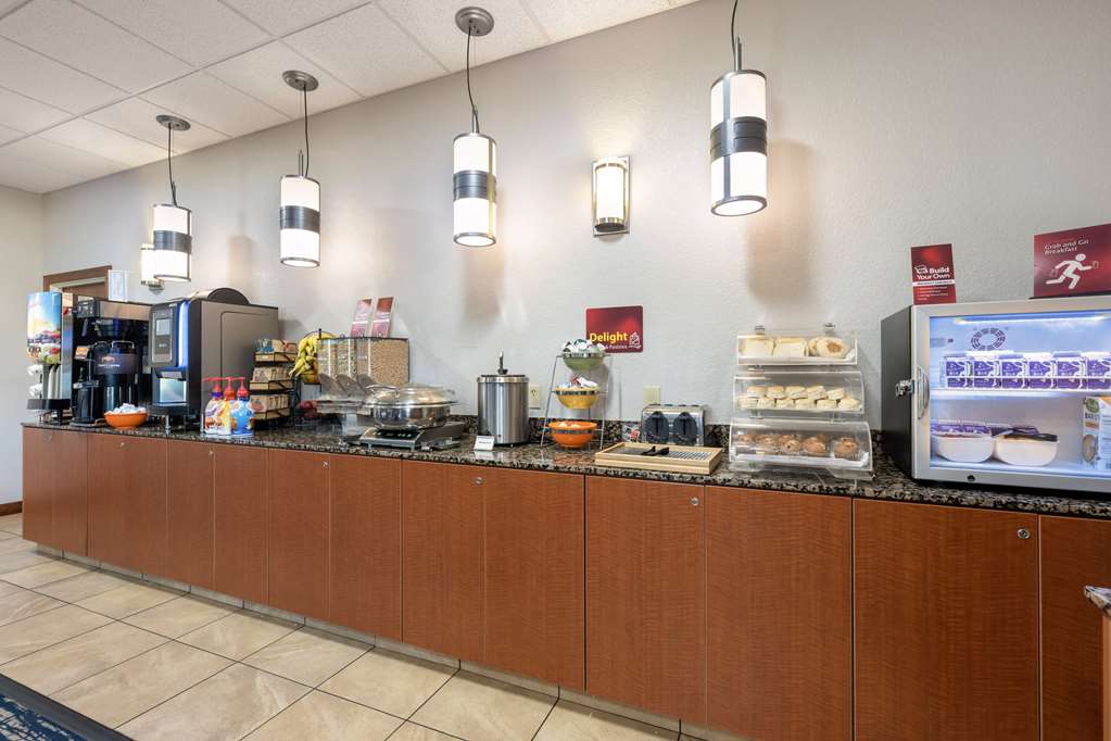 Best Western Plus Mid Nebraska Inn & Suites - photo 52