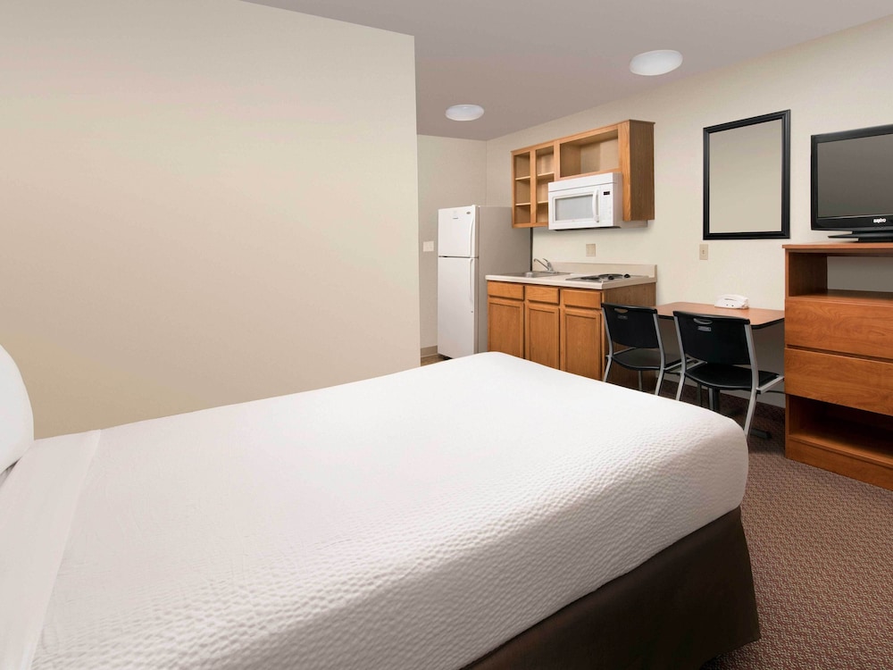 WoodSpring Suites Junction City - photo 8
