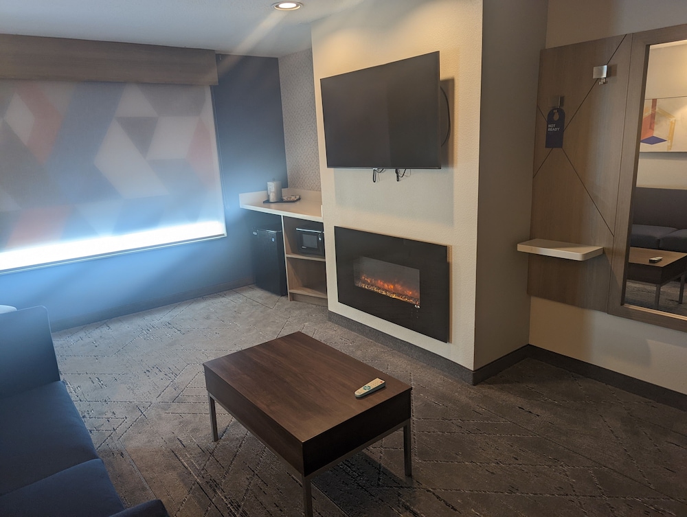 Holiday Inn Express & Suites Salt Lake City N Bountiful - photo 10
