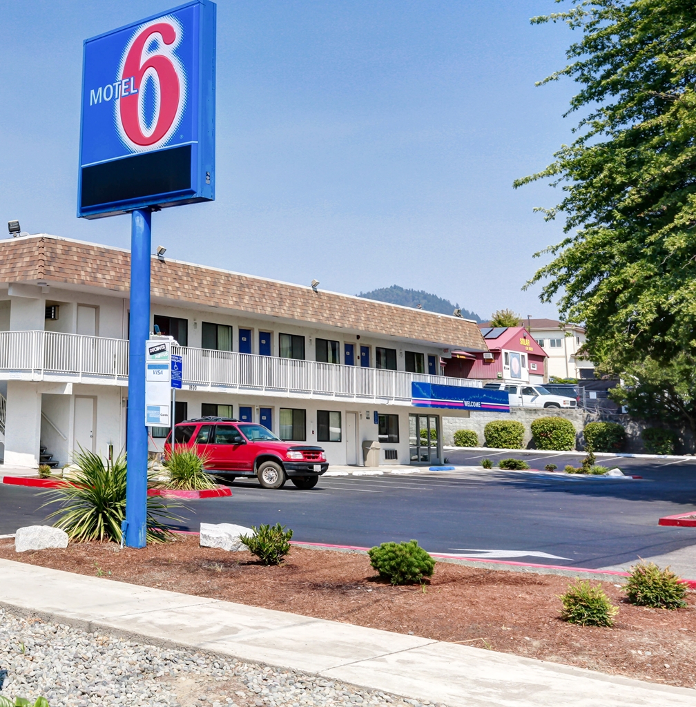 Motel 6 Grants Pass OR — hotel in Grants Pass