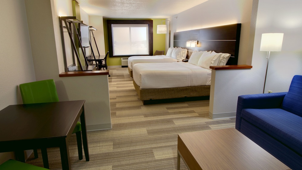 Holiday Inn Express & Suites Sioux Center by IHG - photo 9