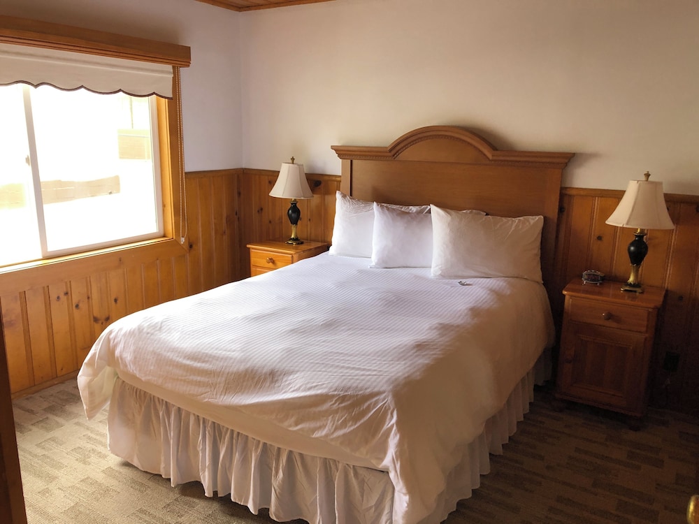 Bay Meadows Resort - photo 8