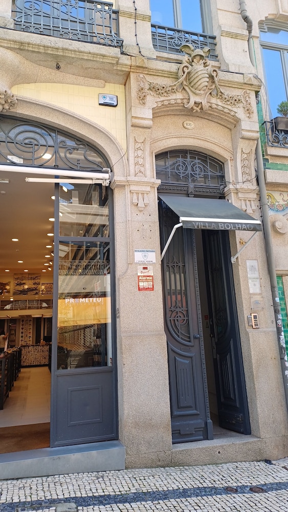 Villa Bolhão Apartamentos — 4-Star Luxury Hotel in Porto, Portugal