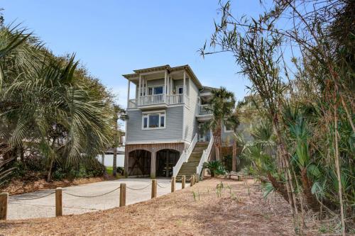 Charisma By The Sea — 4-Star Luxury Hotel in Folly Beach, United States