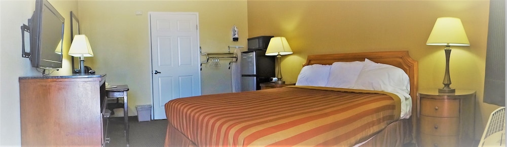 Executive Inn — Mojave — photo 2