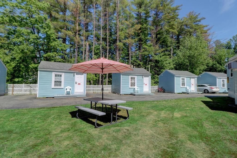 Brookside Motel And Cottages - photo 50
