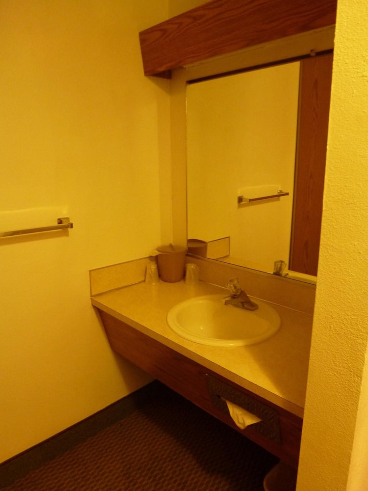 Sunshine Motel II - photo 15