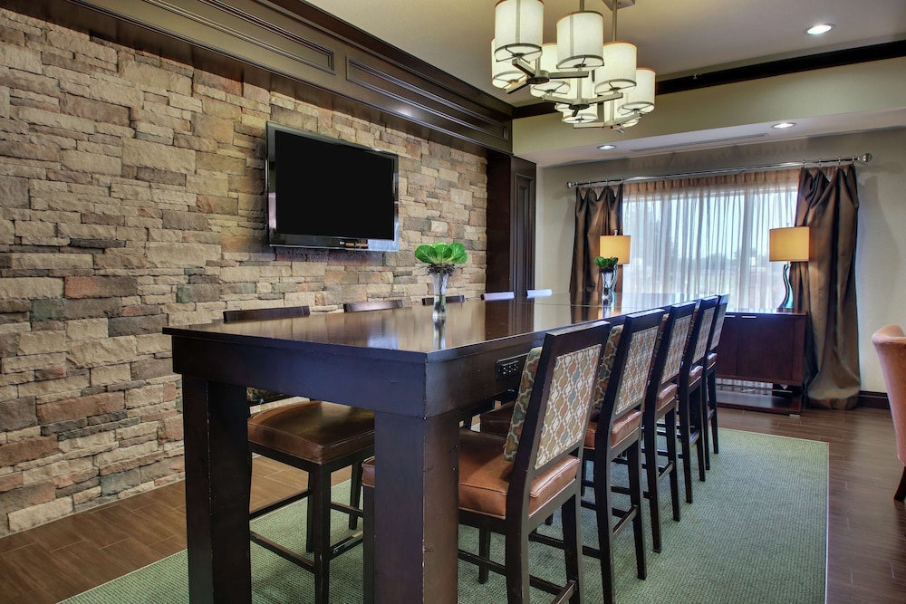 Hampton Inn Vernon - photo 28