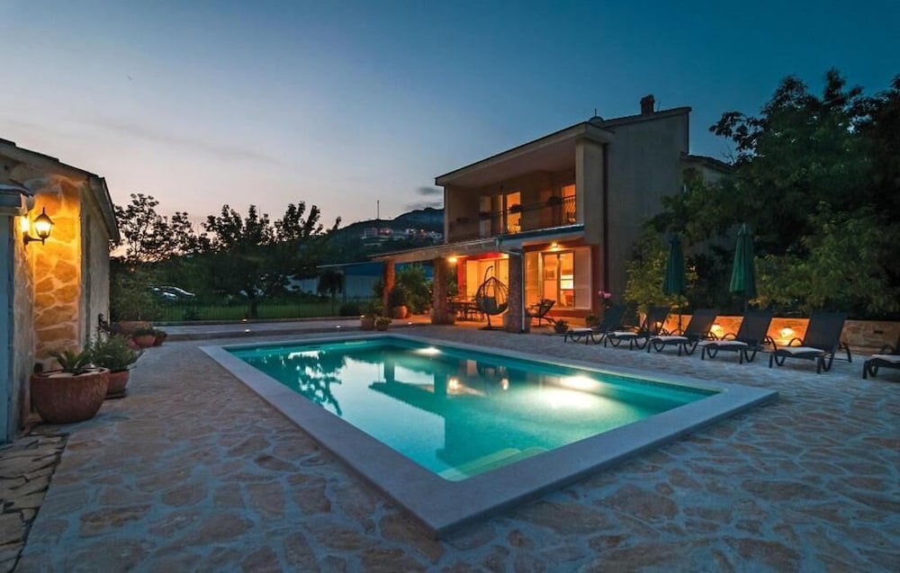 House Ela with pool — 4-Star Luxury Hotel in Split, Croatia