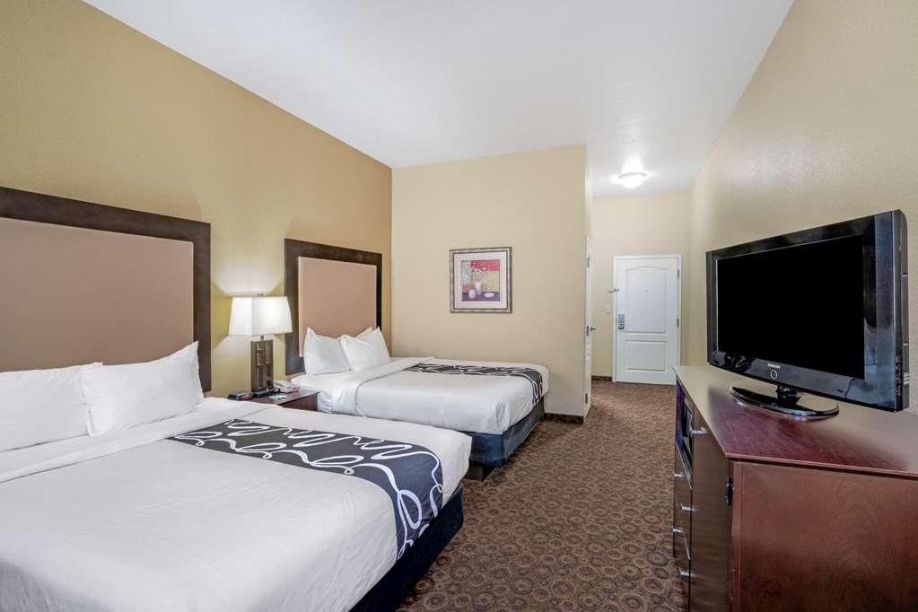 La Quinta Inn & Suites by Wyndham Vicksburg - photo 11