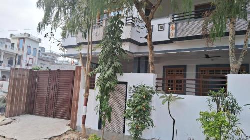 Ayodhya Homestay — 4-Star Luxury Hotel in Fyzabad, India