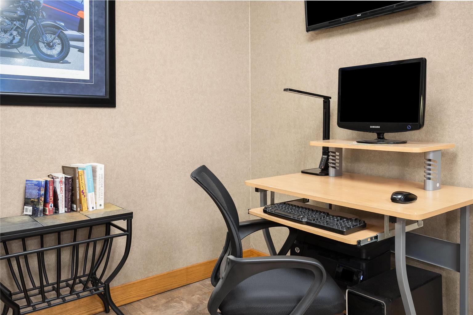 Days Inn by Wyndham Spearfish - photo 30