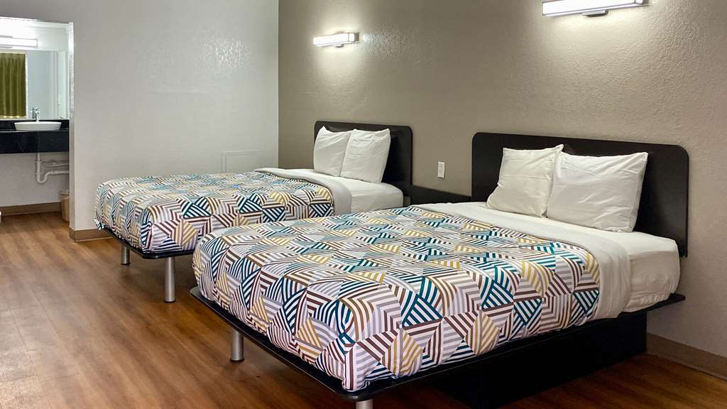 Motel 6 Huntington WV - photo 6