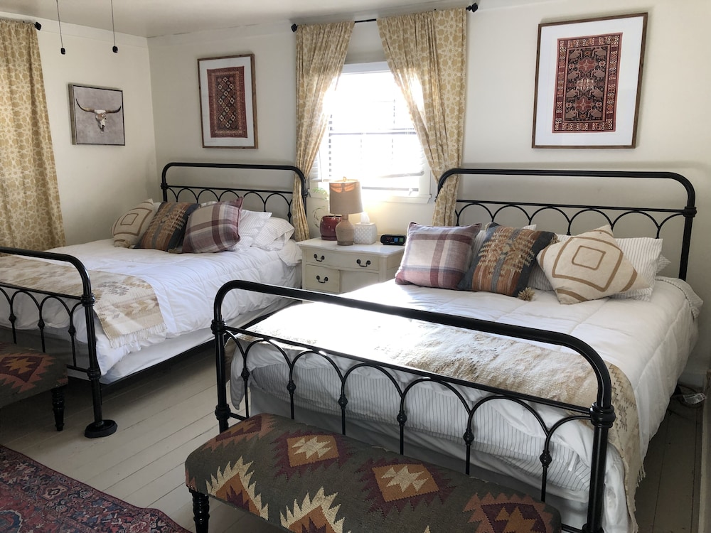 Fort Davis Drug Store Hotel - photo 34