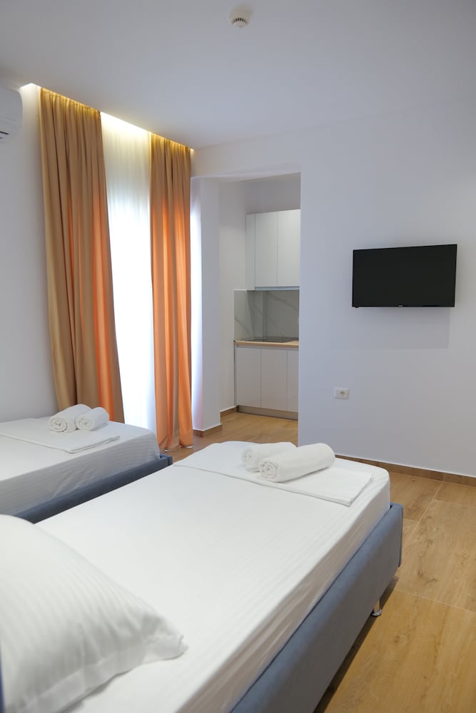 Summer Point Hotel — Ksamil — photo 4