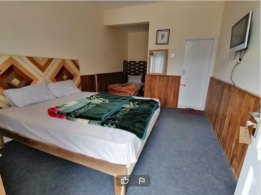 Hunza City Hotel in Barishal, Pakistan