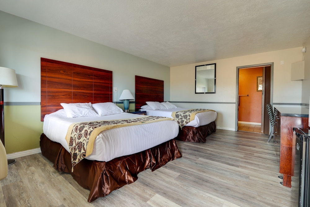 Sage Motel - photo 31