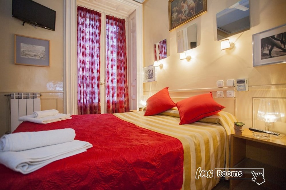 Hostal La Fontana Madrid hotel