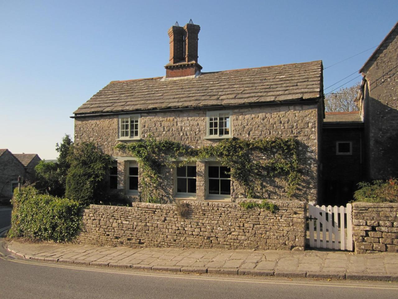 The Old Reading Room — hotel in Wareham