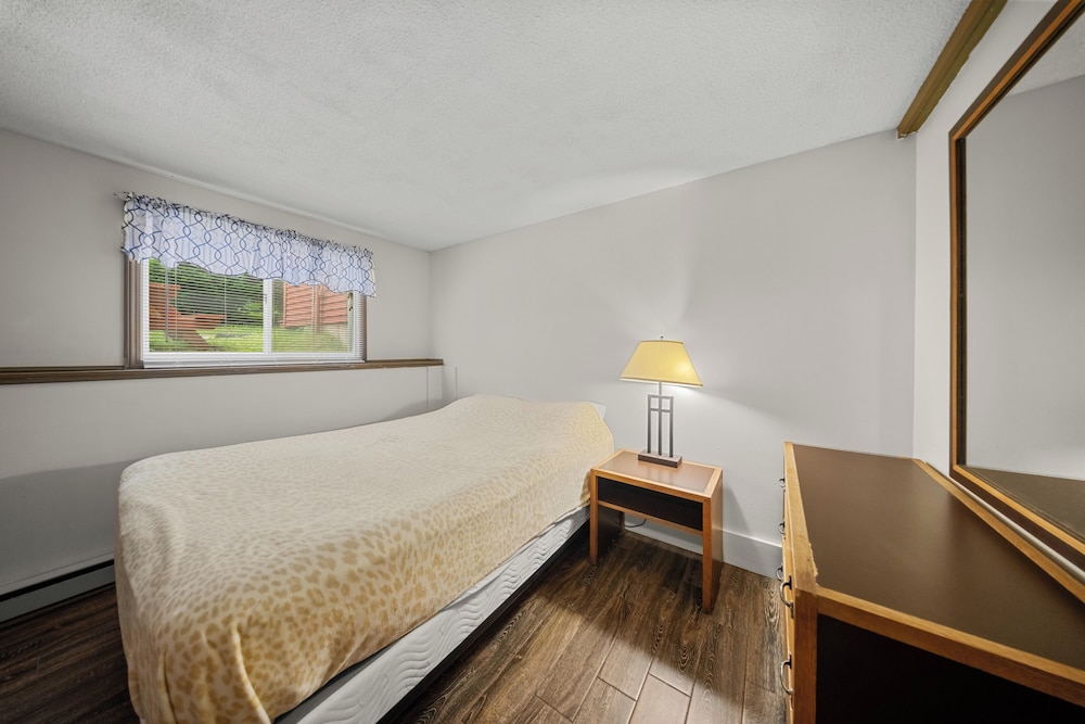 Evergreen Valley Inn - photo 33