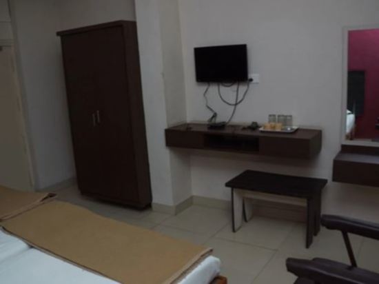 OYO 82132 G s r Residency in Kanchipuram, India
