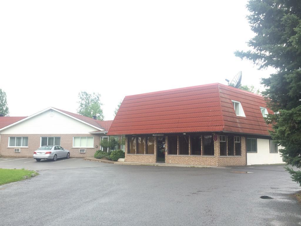 Motel Pignons Rouges