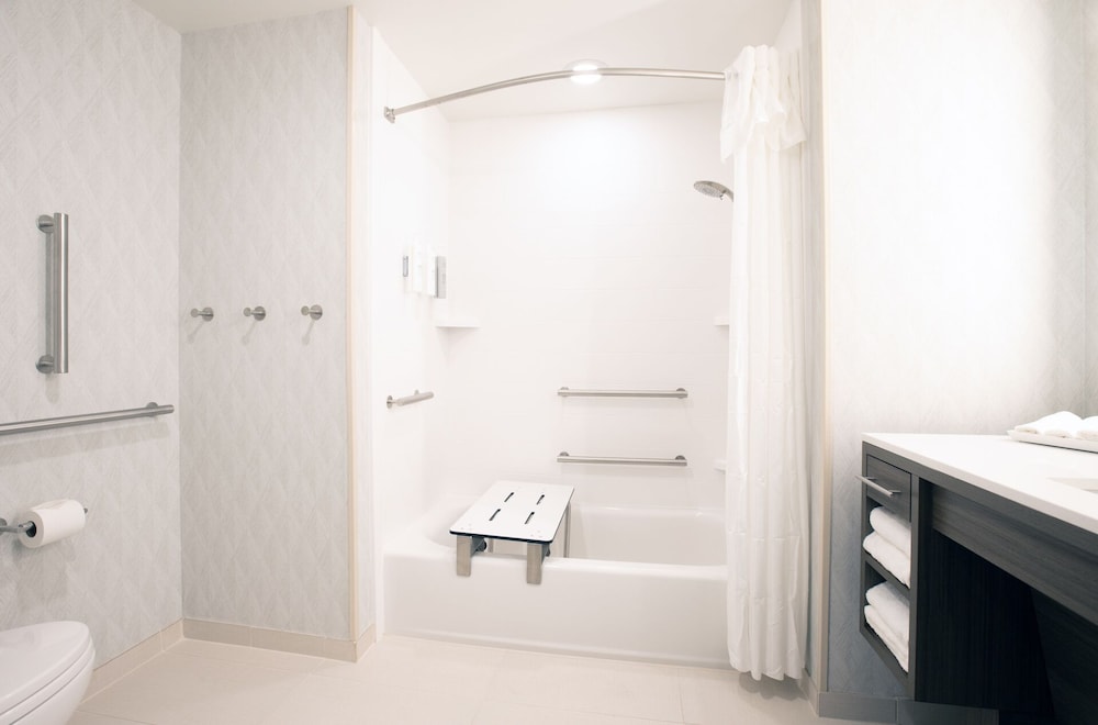 Home2 Suites by Hilton Leesburg - photo 18